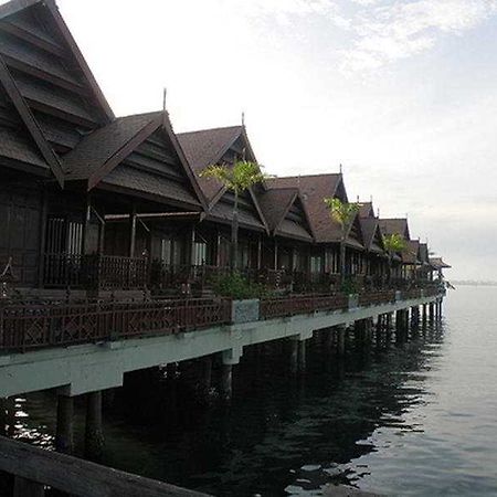 ホテル Pantai Gapura マカッサル エクステリア 写真